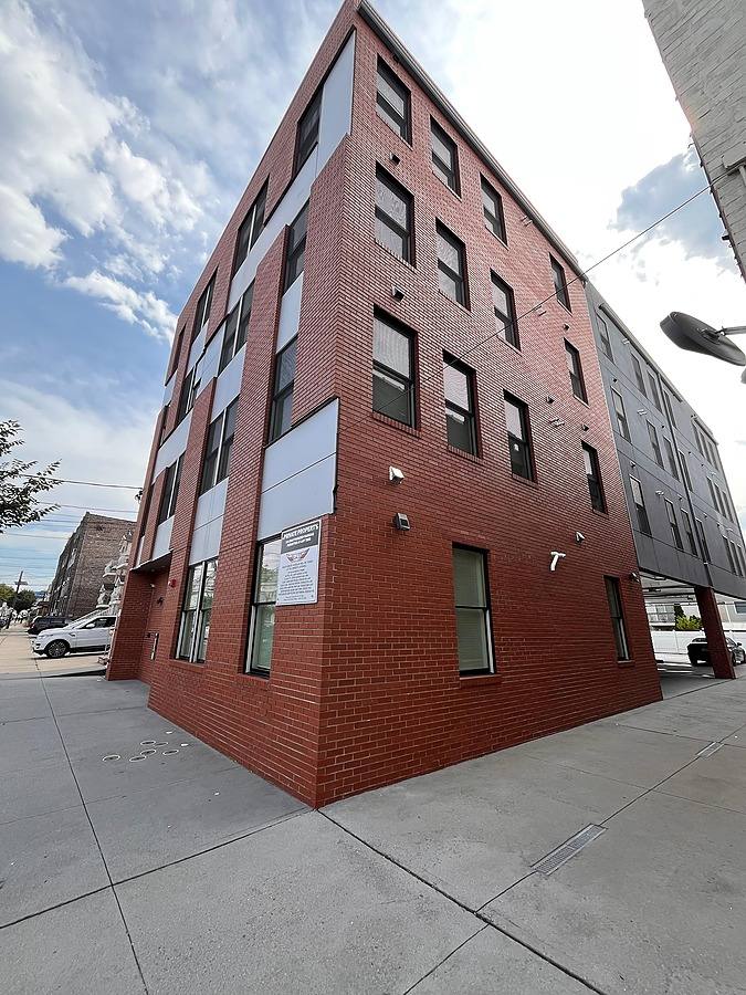 Apartment for rent at 373 Danforth Ave, Jersey City, NJ 07305