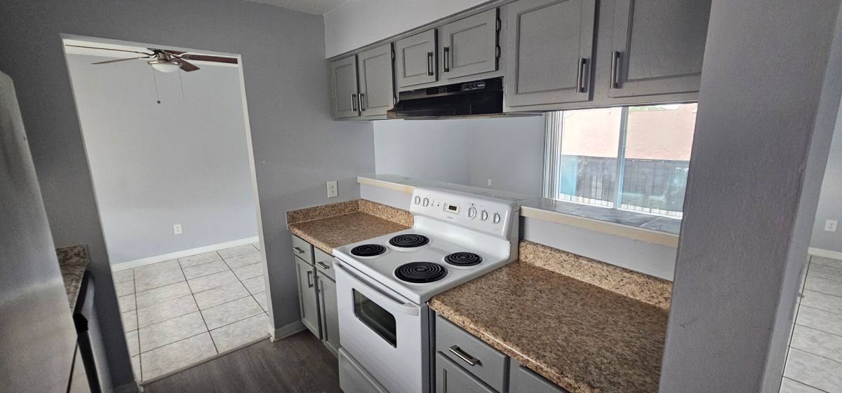 Apartment for rent at 5672 Tomoka Dr, Orlando, FL 32839