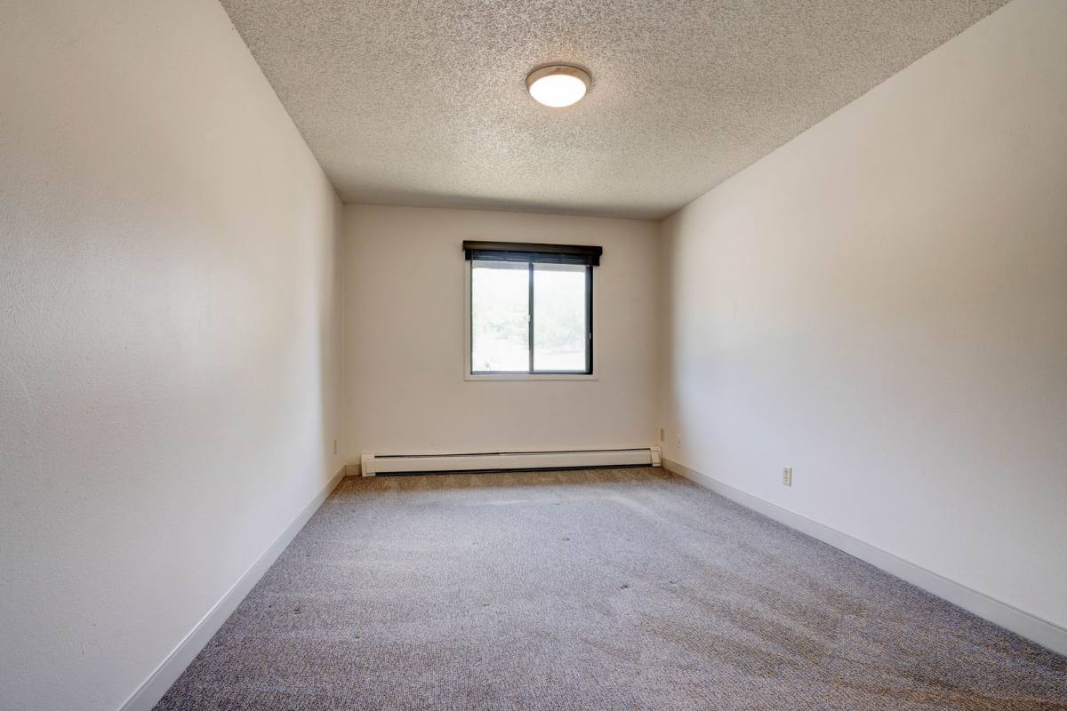Apartment for rent at 1601 Aber Ave, Iowa City, IA 52246