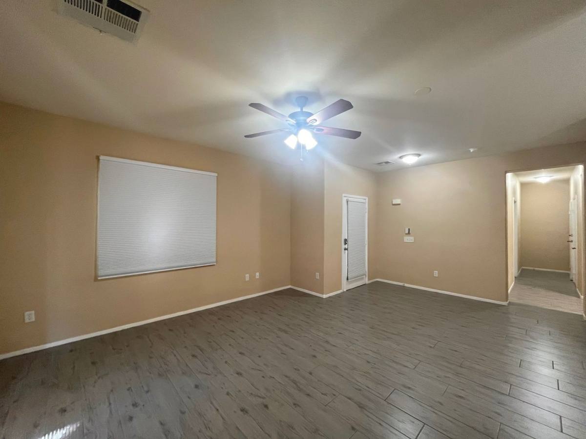 Townhouse for rent at 673 Peachy Canyon Circle, Las Vegas, NV 89144