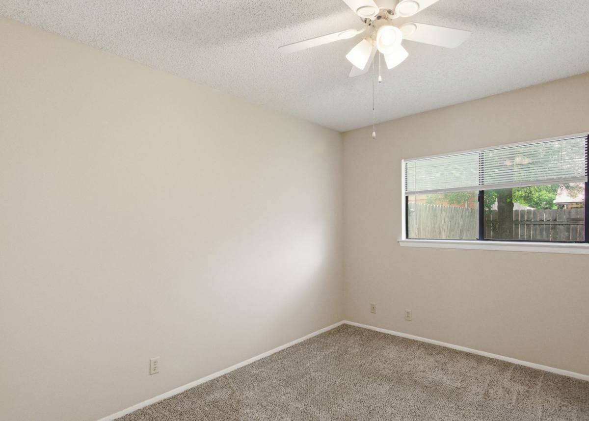 Townhouse for rent at 11739 Spring Club, San Antonio, TX 78249