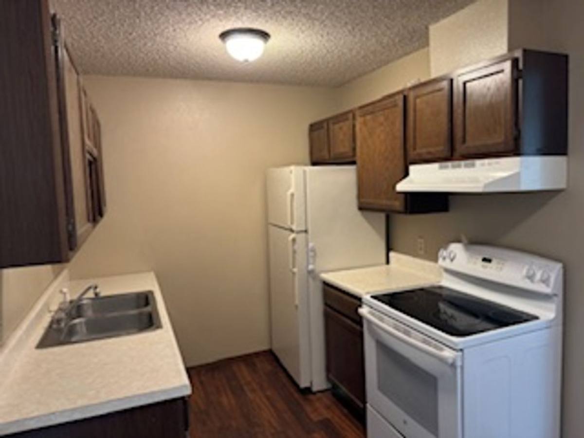 Apartment for rent at 3621 Sager Ave, Waterloo, IA 50701