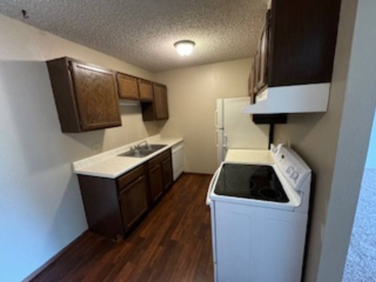Apartment for rent at 3621 Sager Ave, Waterloo, IA 50701