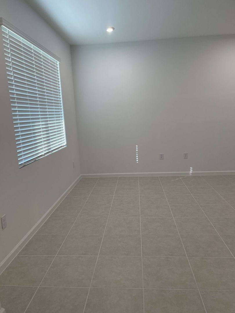 Townhouse for rent at 132 Royal Ranch Rd, Groveland, FL 34736