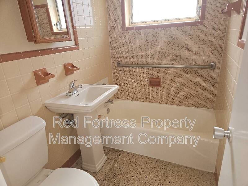 House for rent at 2530 Kennesaw St, Fort Myers, FL 33901