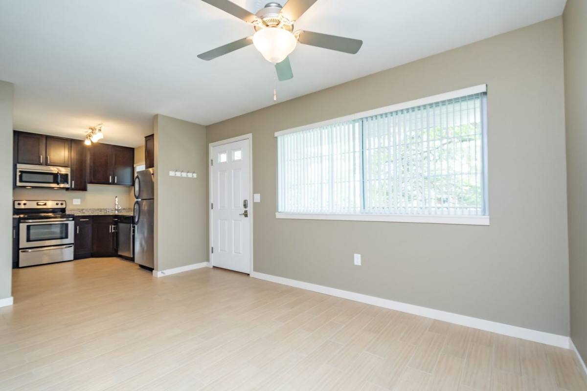 Apartment for rent at 205 6th St Units 1, Coralville, IA 52241