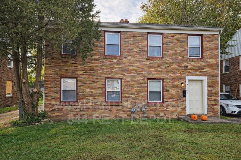 Townhouse for rent at 1133 Bayard Park Dr #B, Evansville, IN 47714