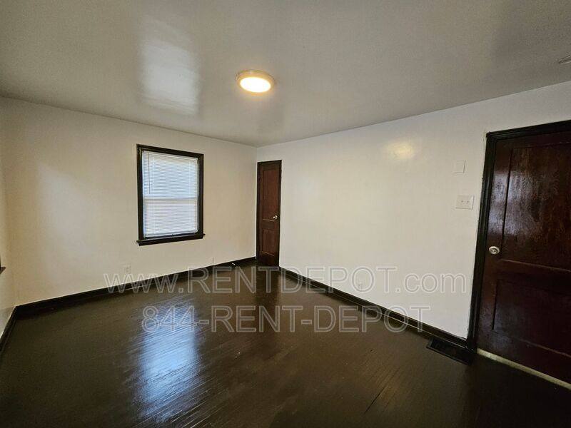 Townhouse for rent at 1133 Bayard Park Dr #B, Evansville, IN 47714