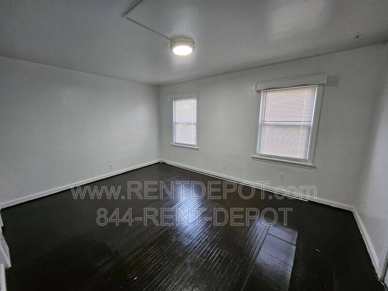 Townhouse for rent at 1133 Bayard Park Dr #B, Evansville, IN 47714