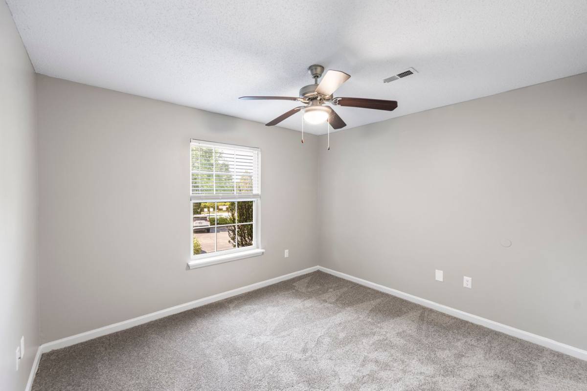 Apartment for rent at 110 Ridge Mill Circle, Lexington, NC 27295