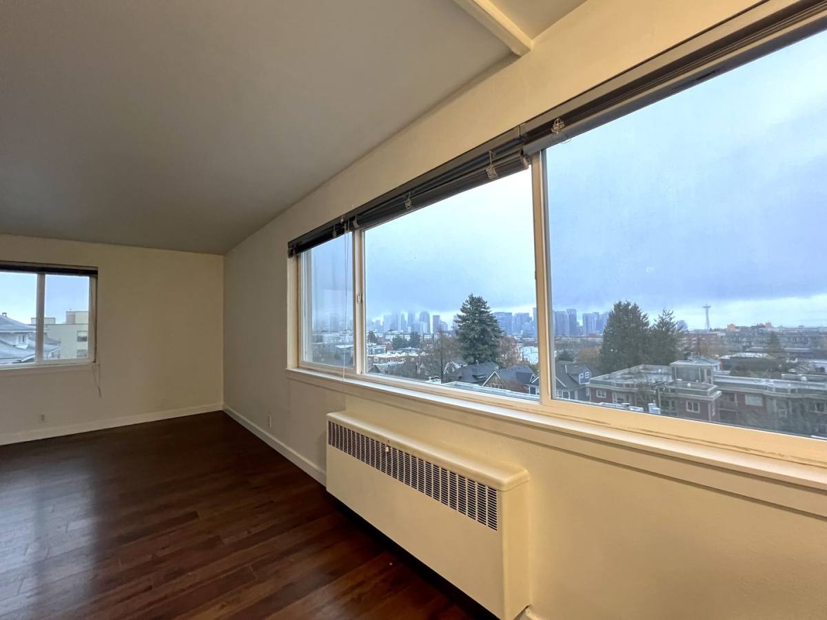 Apartment for rent at 535 13th Ave E, Seattle, WA 98102