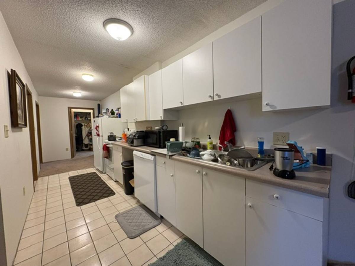 Apartment for rent at 532 S Dubuque St, Iowa City, IA 52240