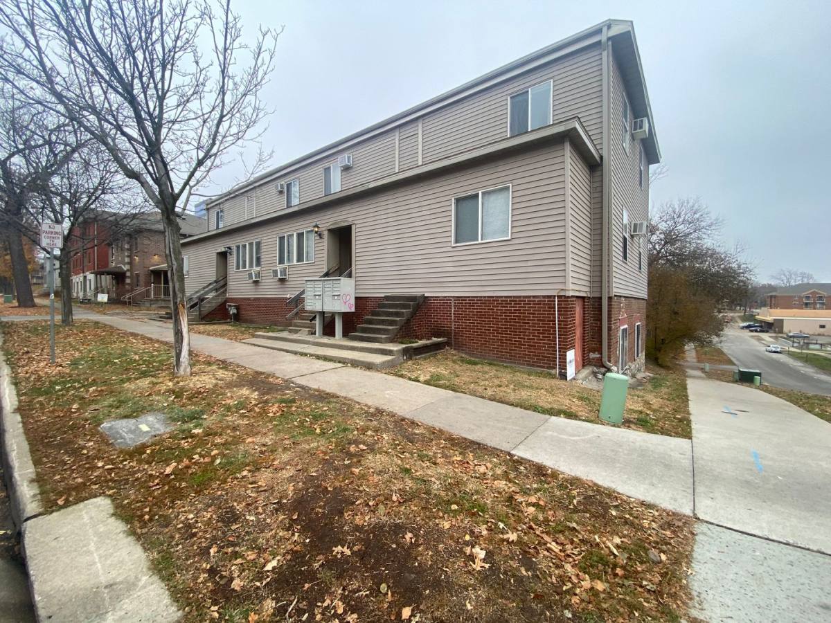 Apartment for rent at 532 S Dubuque St, Iowa City, IA 52240