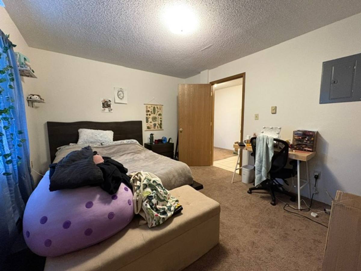 Apartment for rent at 532 S Dubuque St, Iowa City, IA 52240