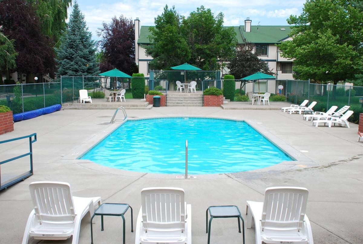 Apartment for rent at 1015 E Cozza Dr, Spokane, WA 99208