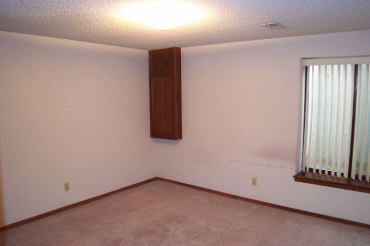 Apartment for rent at 7011-13 W Oneil, Wichita, KS 67212