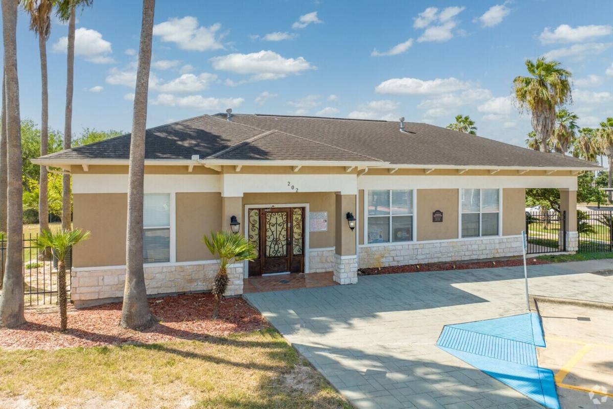 Apartment for rent at 202 W S Ave, Donna, TX 78537