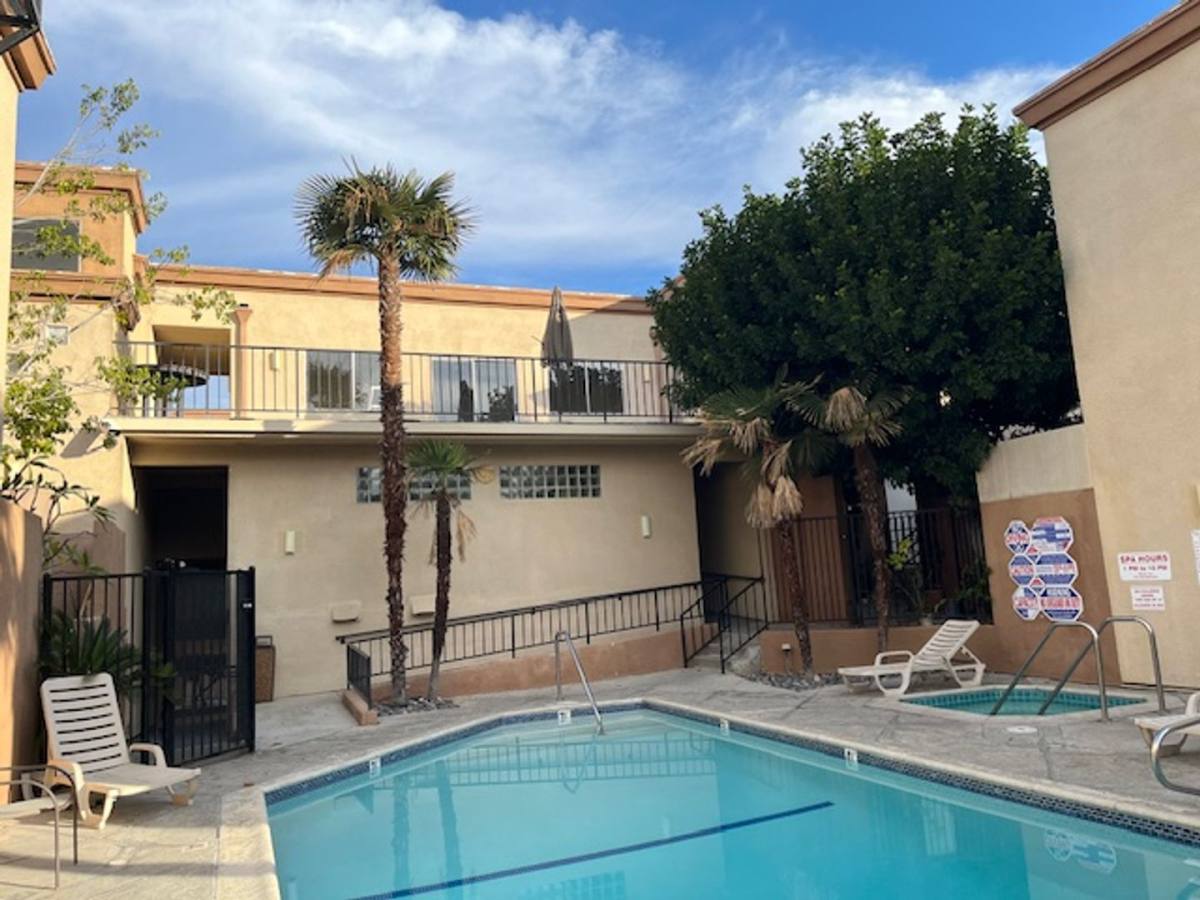 Townhouse for rent at 7700 Topanga Canyon Blvd, Canoga Park, CA 91304