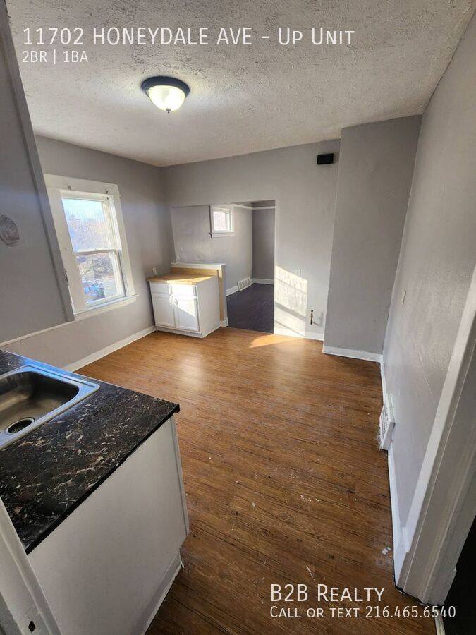 Apartment for rent at 11702 Honeydale Ave, Cleveland, OH 44120