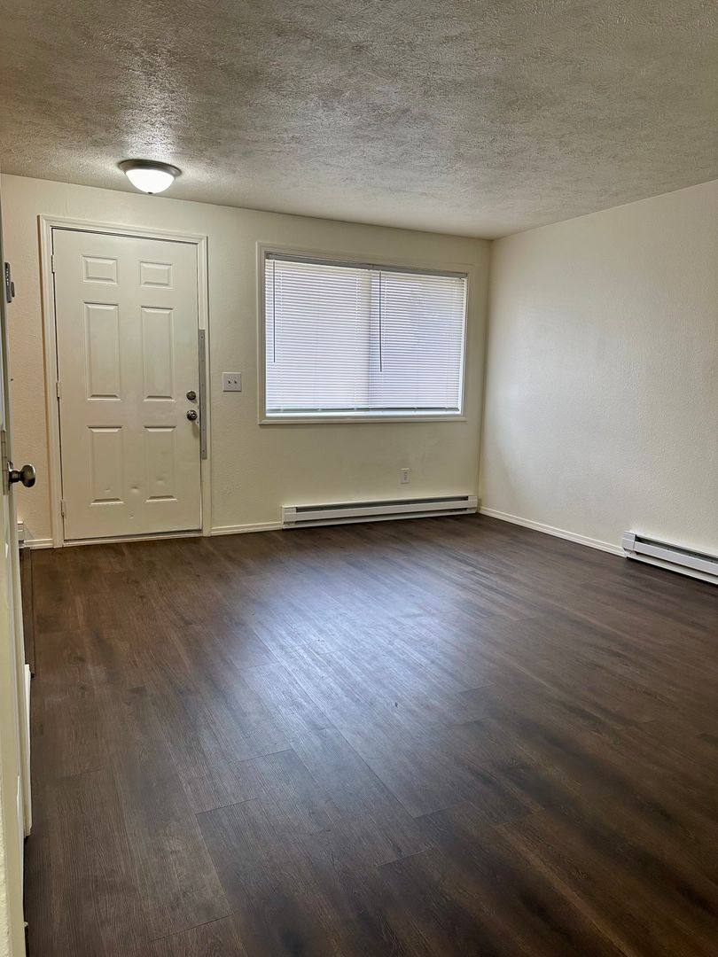 Apartment for rent at 39 E Westview Ave, Spokane, WA 99218