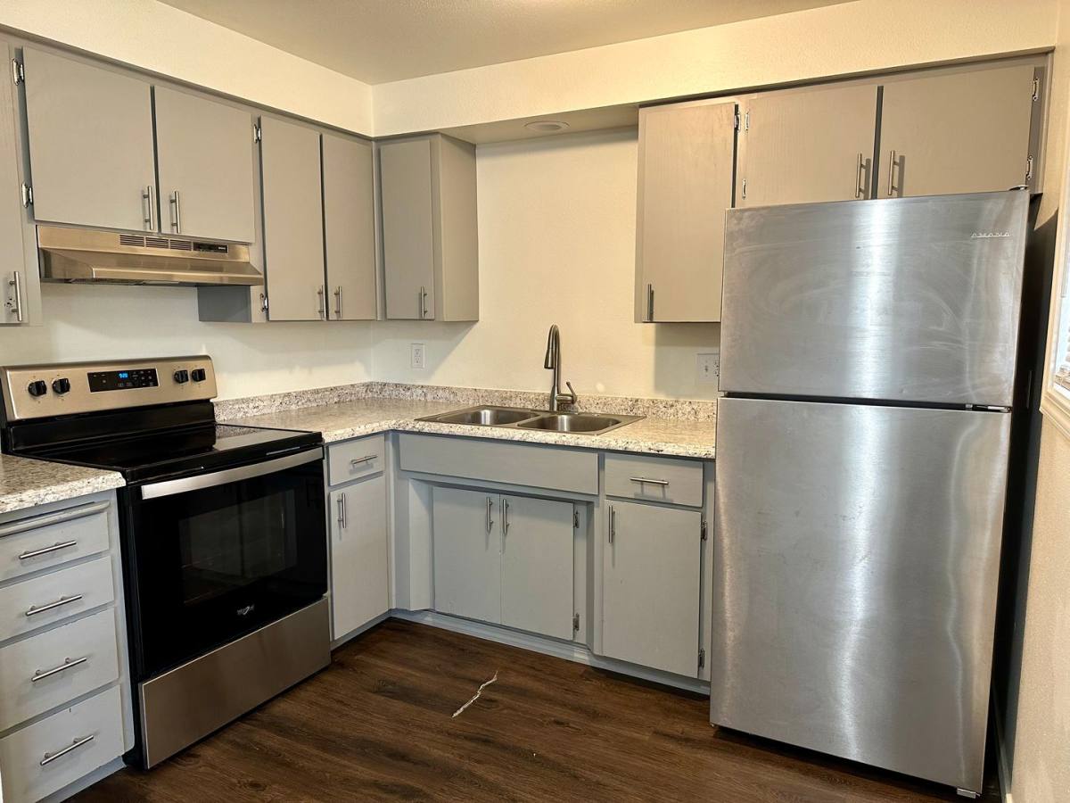 Apartment for rent at 39 E Westview Ave, Spokane, WA 99218
