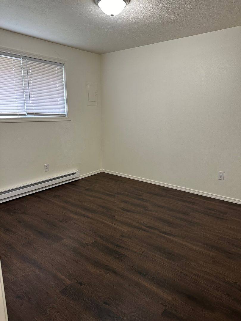 Apartment for rent at 39 E Westview Ave, Spokane, WA 99218