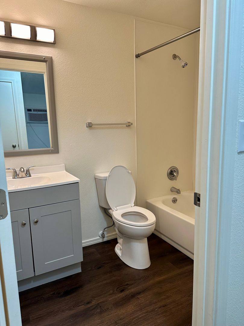 Apartment for rent at 39 E Westview Ave, Spokane, WA 99218