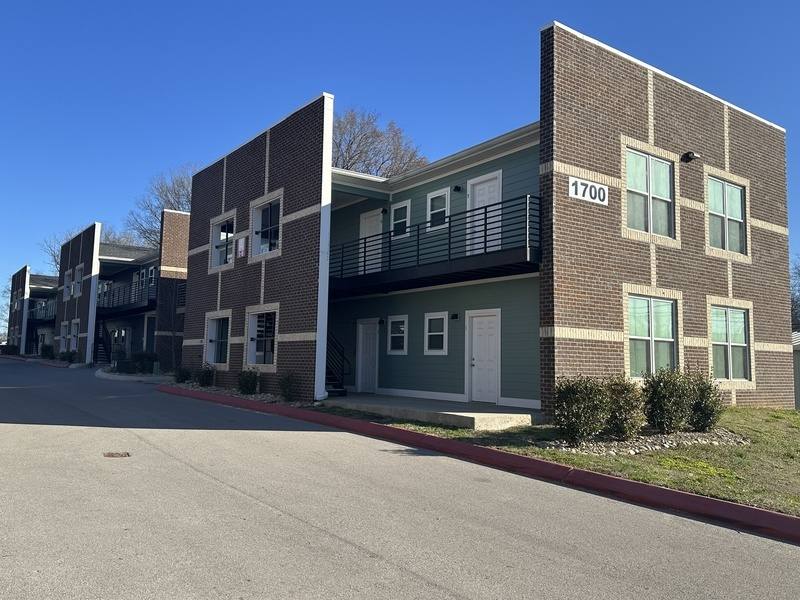 Apartment for rent at 1700 Hampshire Pike #B14, Columbia, TN 38401