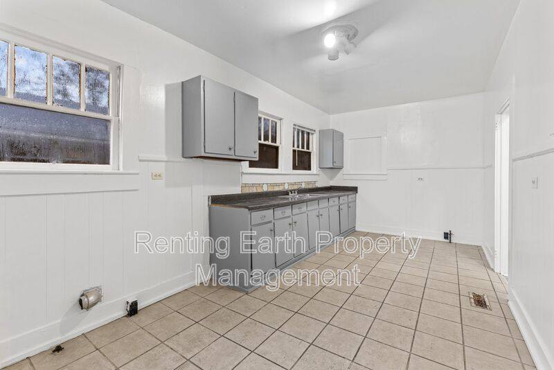 House for rent at 4732 Court S, Birmingham, AL 35208
