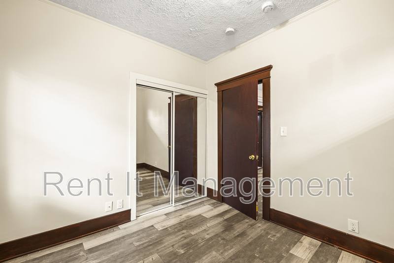 House for rent at 2816 N 19th Ave, Omaha, NE 68110