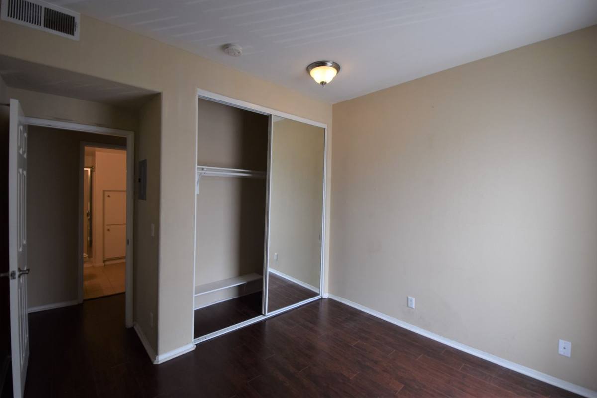 Townhouse for rent at 425 Alvarado St, Los Angeles, CA 90026