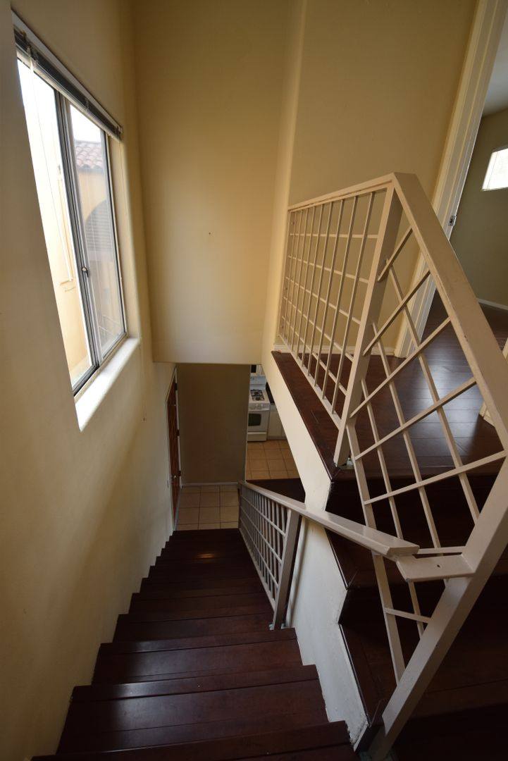 Townhouse for rent at 425 Alvarado St, Los Angeles, CA 90026