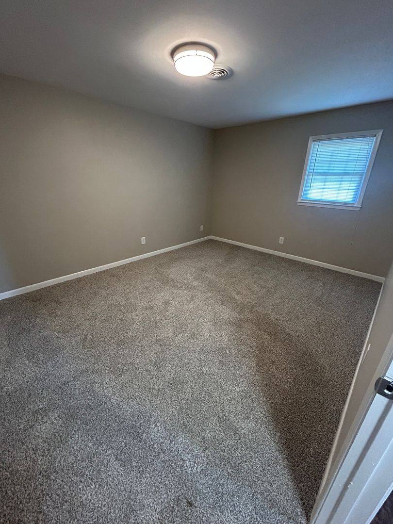 Apartment for rent at 303 Fall River Rd, Lawrenceburg, TN 38464