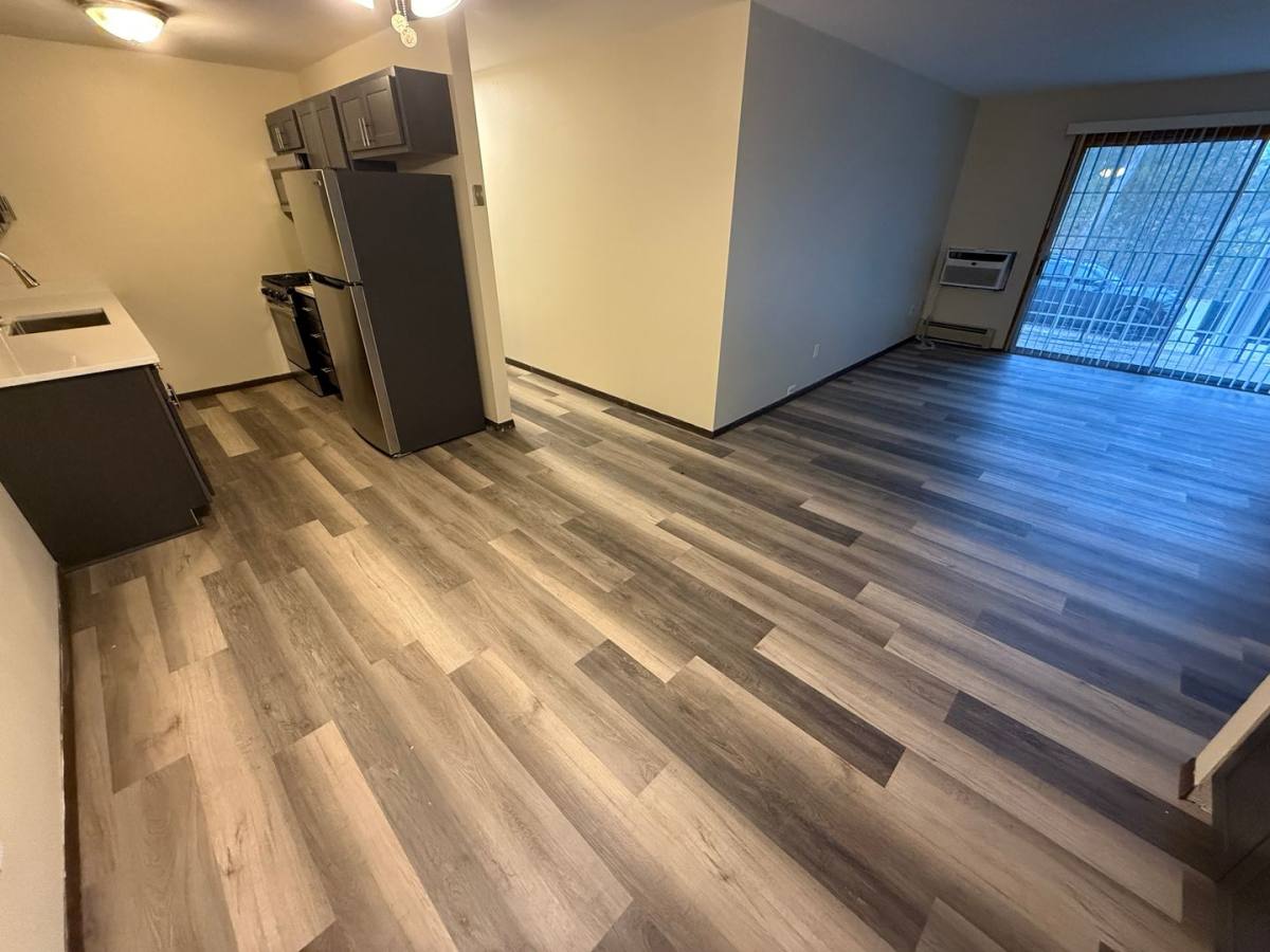 Apartment for rent at 214 Williamsburg Dr, Mequon, WI 53092