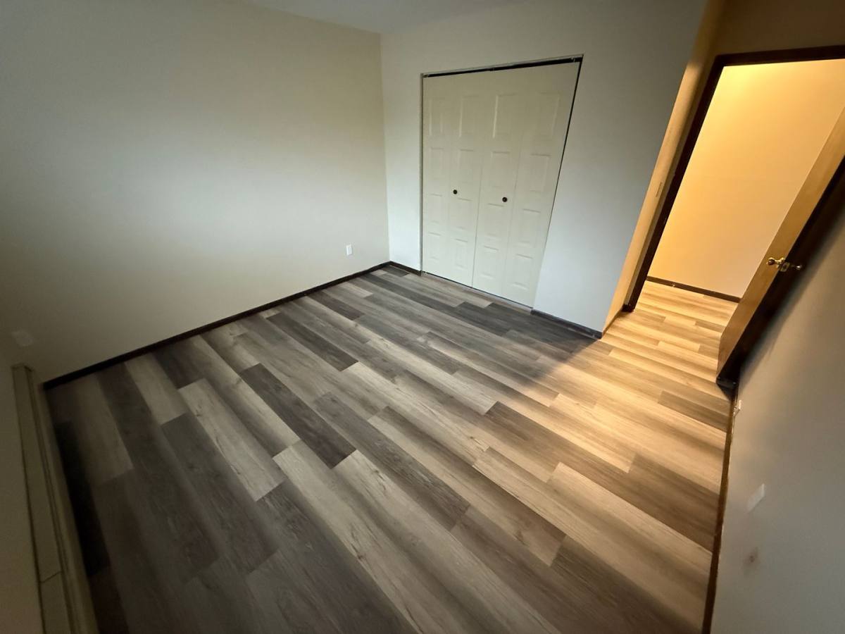 Apartment for rent at 214 Williamsburg Dr, Mequon, WI 53092