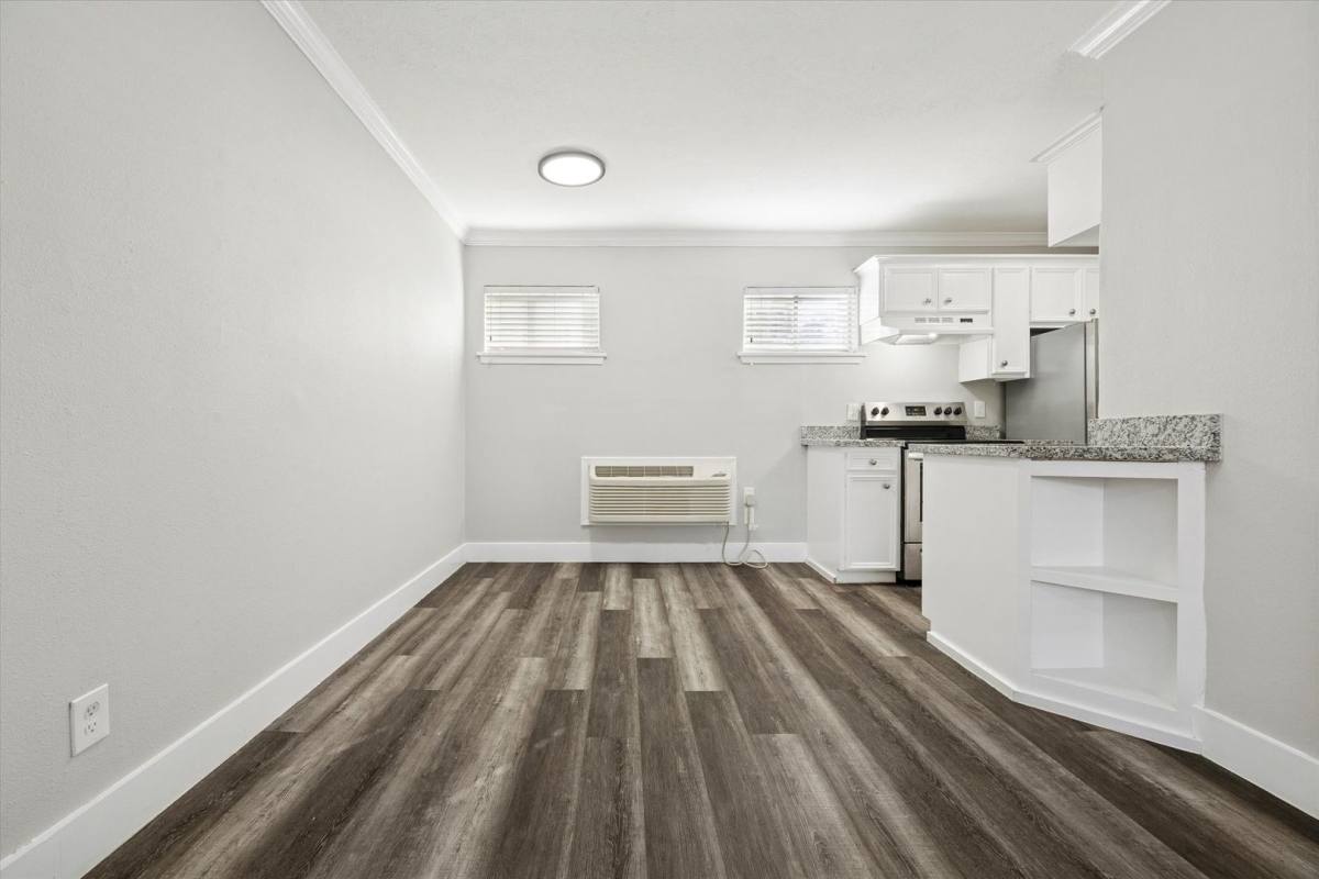 Apartment for rent at 3618 Garrott St, Houston, TX 77006
