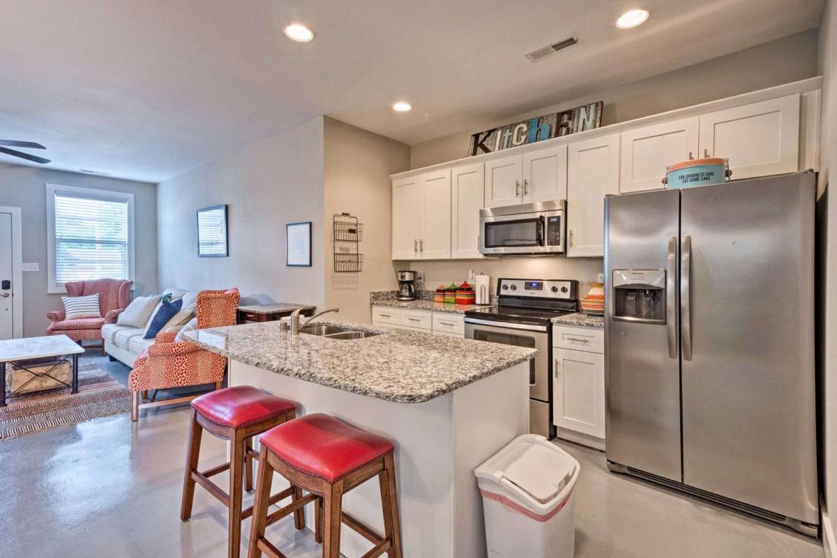 Apartment for rent at 1117 Greenwood Alley, Bowling Green, KY 42101