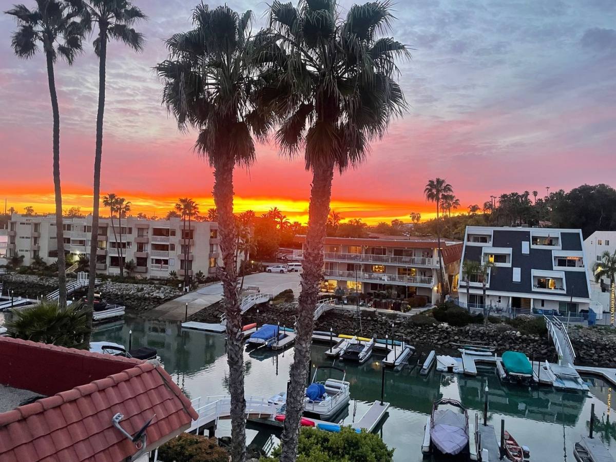 Condo for rent at 4705 Marina Dr, Carlsbad, CA 92008