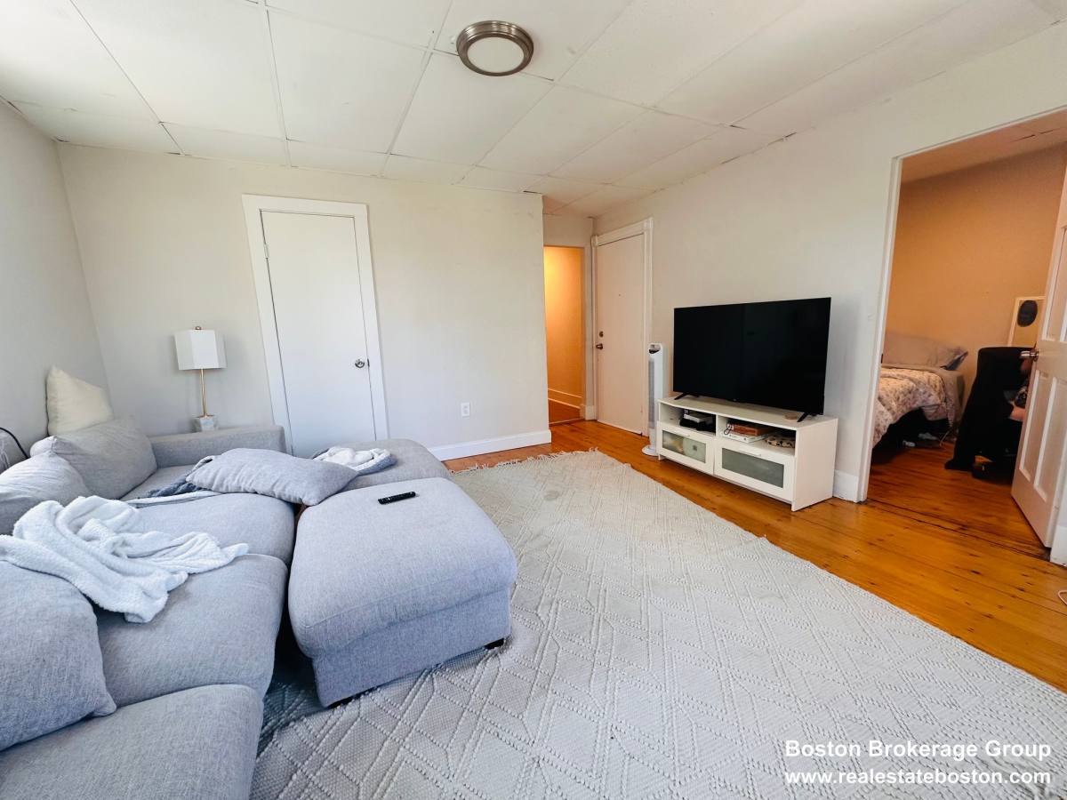Apartment for rent at 1572 Tremont St #3, Roxbury Crossing, MA 02120