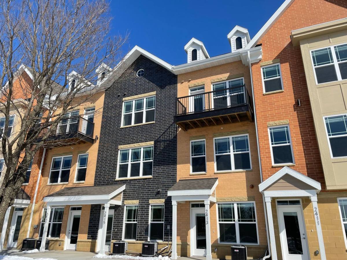 Townhouse for rent at 2411 Parmenter St, Middleton, WI 53562