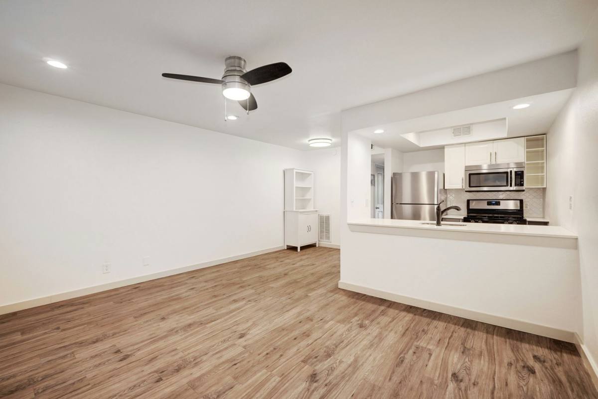 Apartment for rent at 807 W Lynn St, Austin, TX 78703