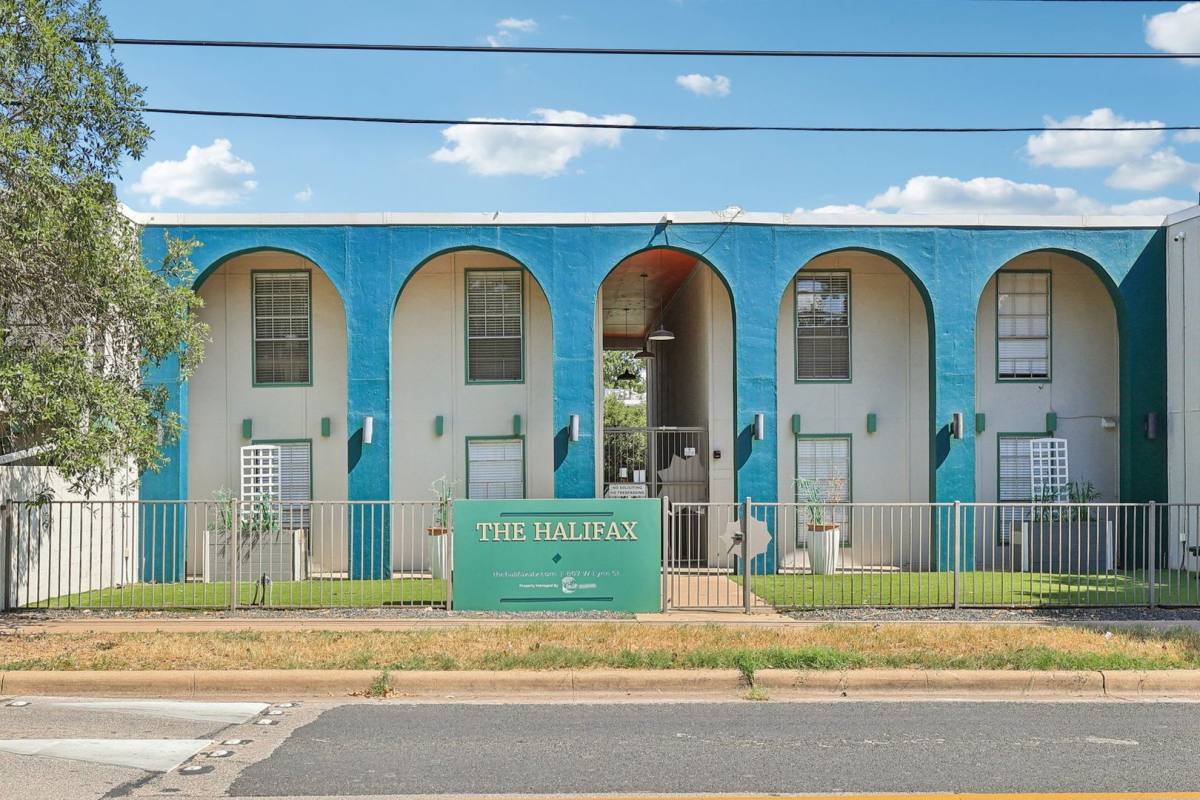 Apartment for rent at 807 W Lynn St, Austin, TX 78703