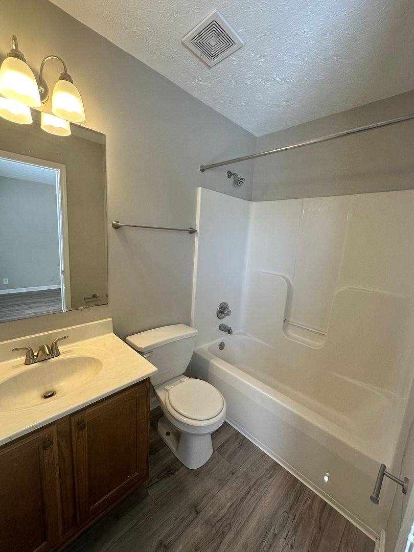 Apartment for rent at 10012 Michaele Lane, Louisville, KY 40299