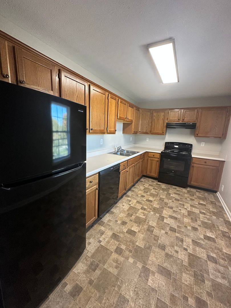 Apartment for rent at 10012 Michaele Lane, Louisville, KY 40299
