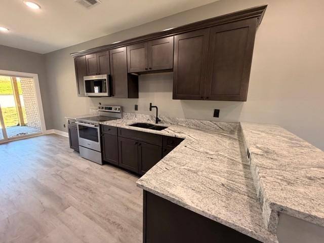 Townhouse for rent at 100 Nichali Dr, Charlotte, TN 37036