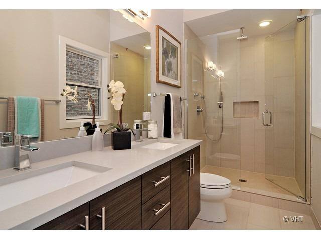 Condo for rent at 1425 N Leavitt St #2, Chicago, IL 60622