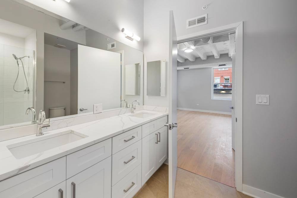 Apartment for rent at 4637 N Ashland #103, Chicago, IL 60622