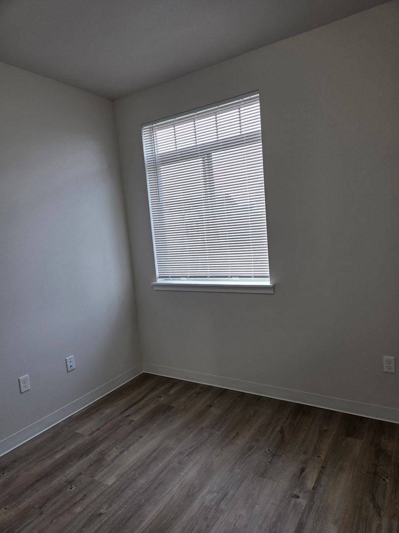 Apartment for rent at 60 Alder Ave, Gervais, OR 97026