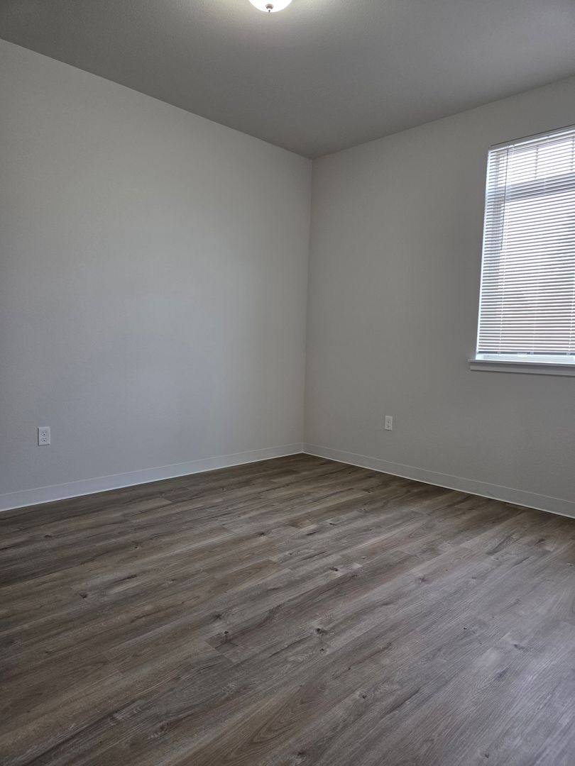 Apartment for rent at 60 Alder Ave, Gervais, OR 97026