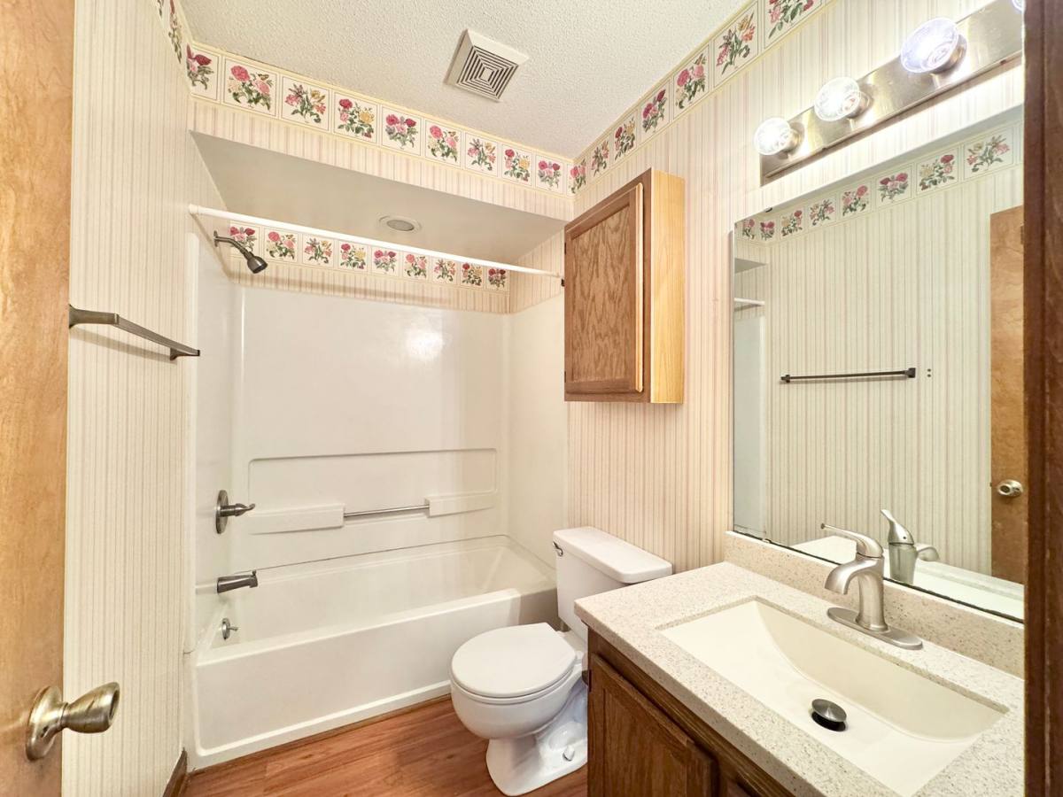Townhouse for rent at 5125 Autumncrest Dr, Greensboro, NC 27407